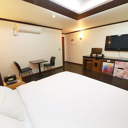 Hotel Diamond Suwon Exterior foto
