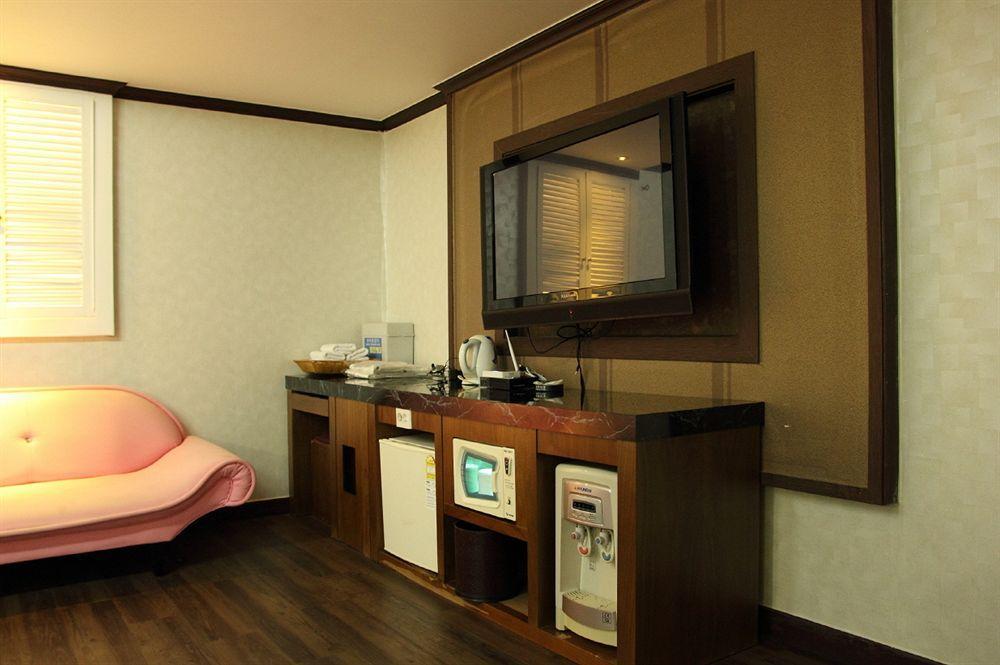 Hotel Diamond Suwon Exterior foto