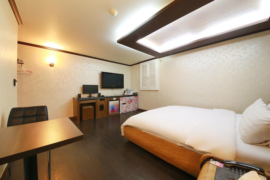 Hotel Diamond Suwon Exterior foto