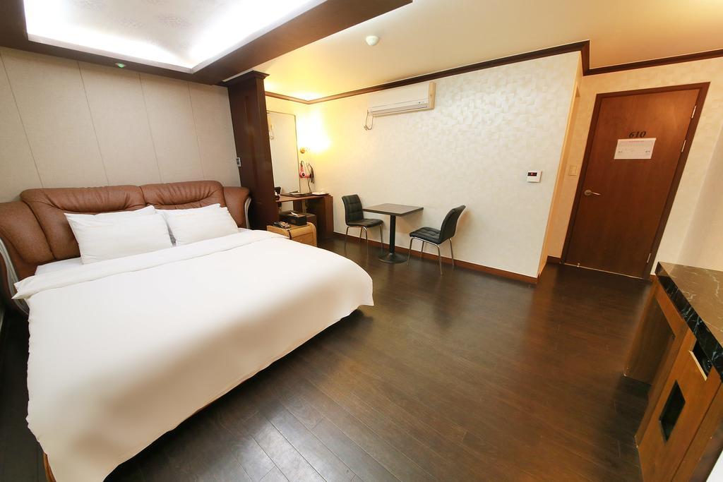 Hotel Diamond Suwon Exterior foto