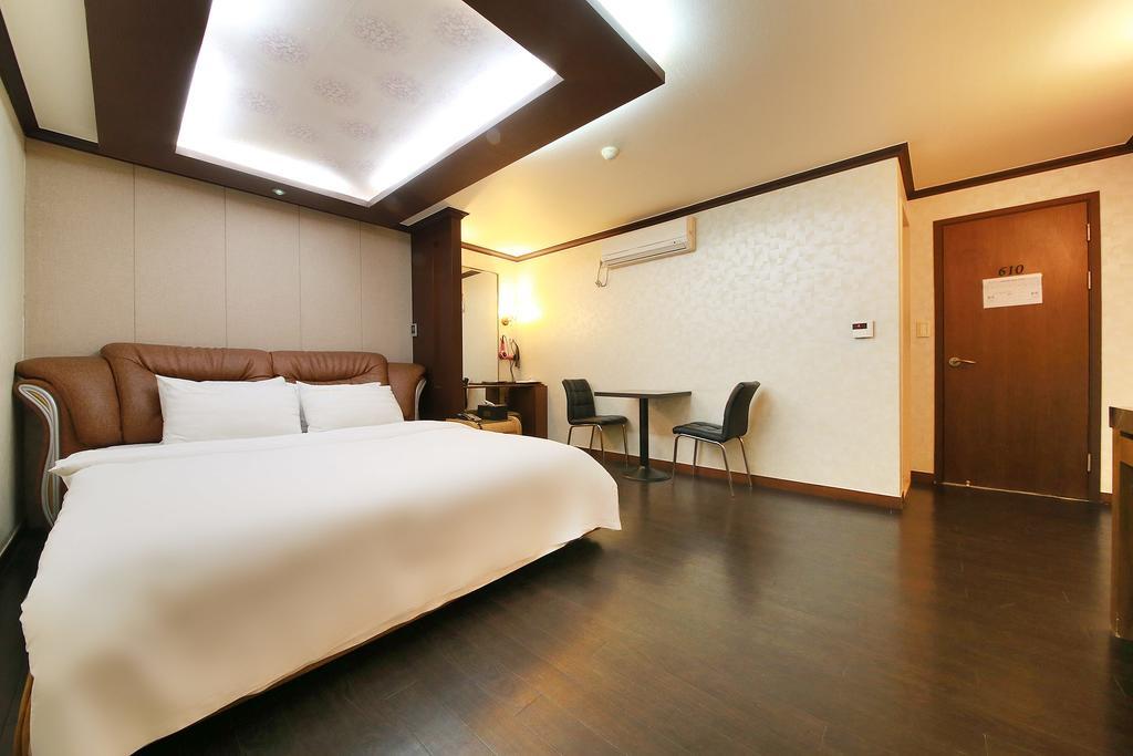 Hotel Diamond Suwon Exterior foto